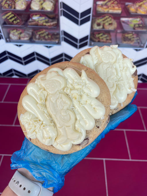 Milky Bar & White Chocolate Chunky Cookie