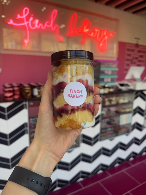 Cake Jar (Jam & Old School Cake)