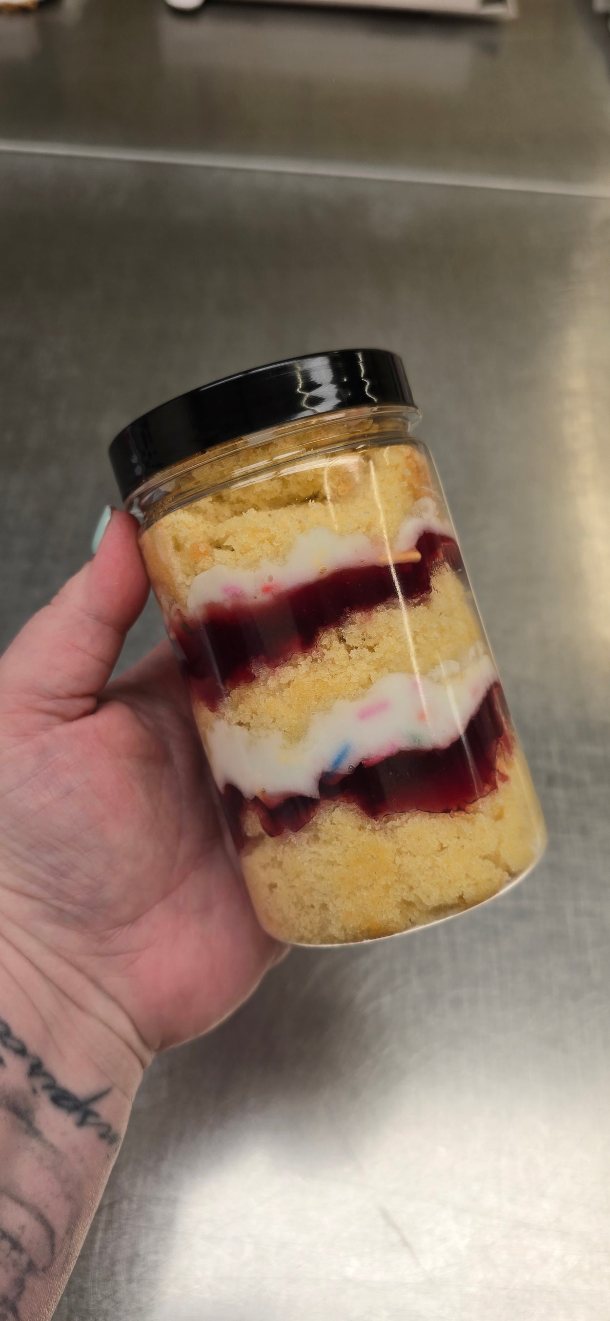 Cake Jar (Jam & Old School Cake)