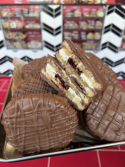 Finch Marshmallow Cookie Wheel