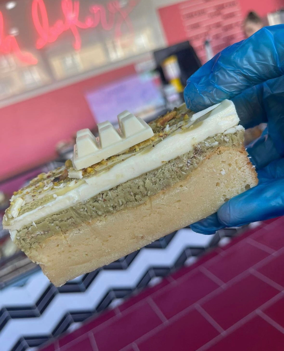 Pistachio Blondie