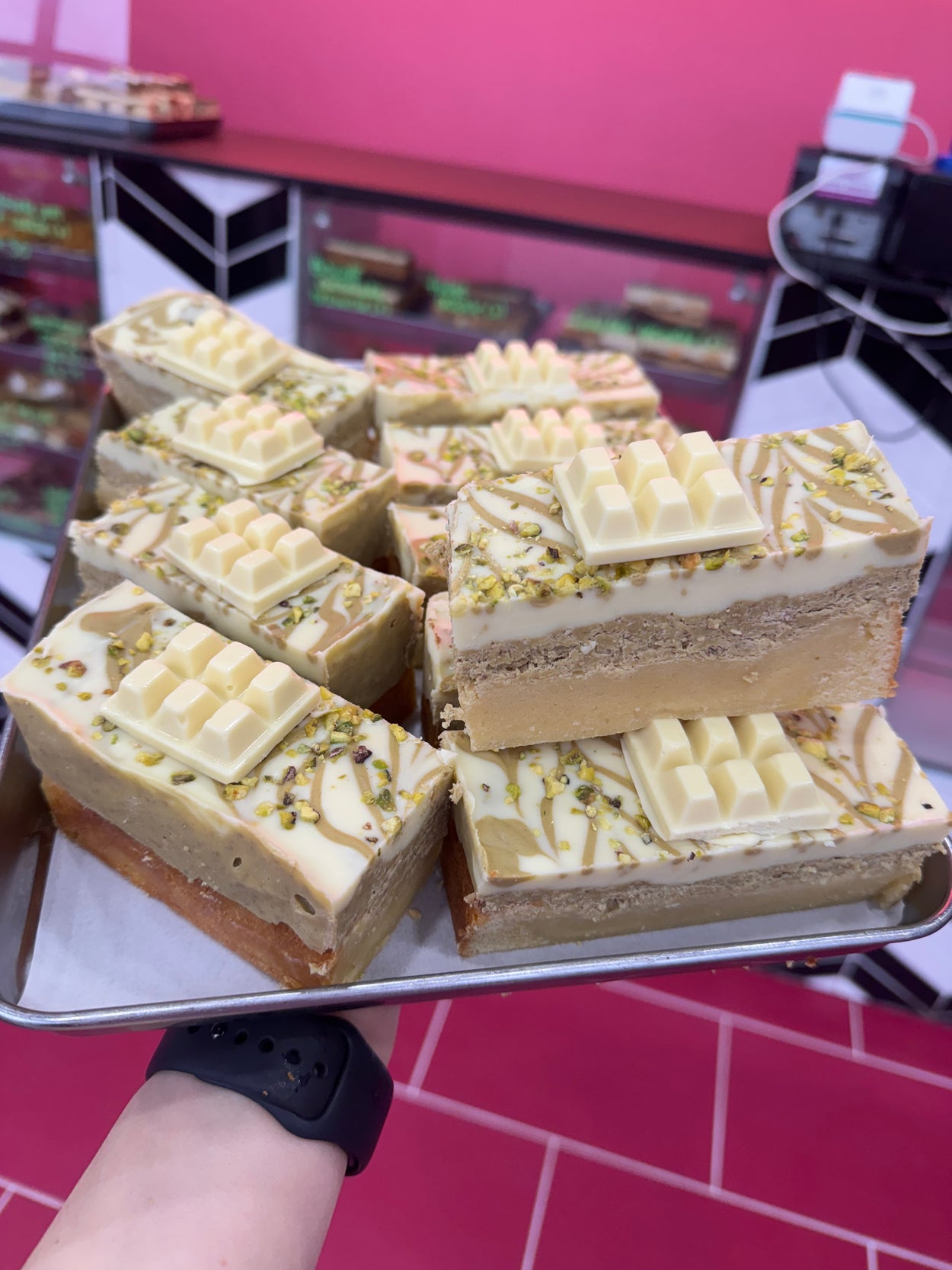 Pistachio Blondie
