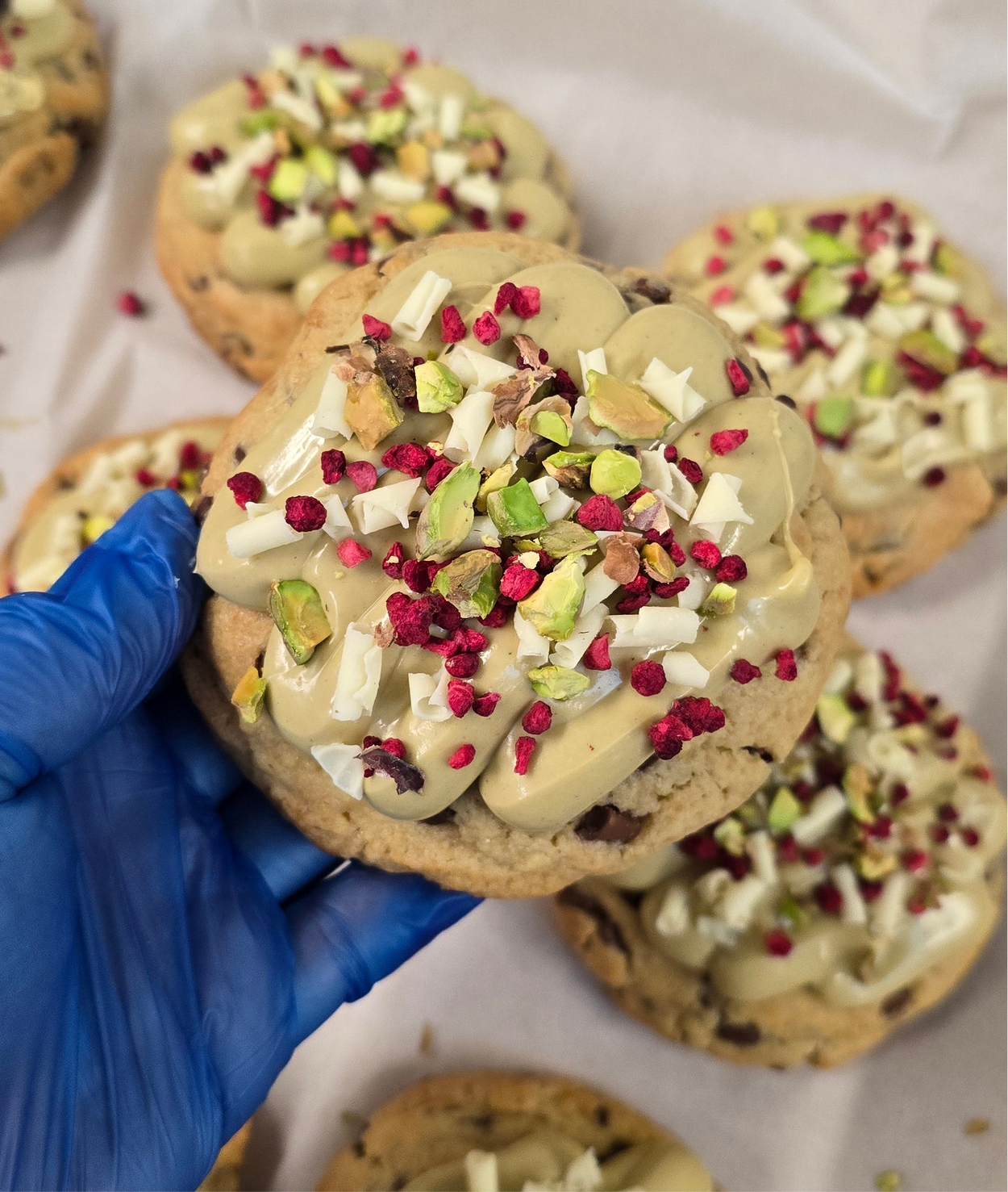 Chunky Cookie (Pistachio & Raspberry)