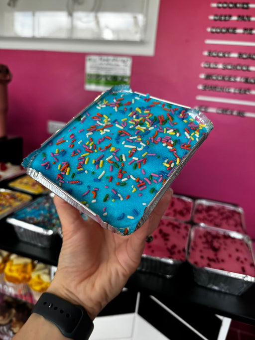 School Cake Tray (Bubblegum)