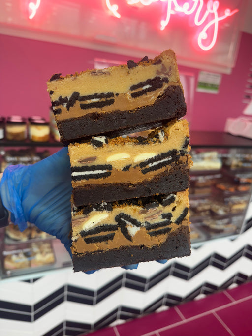 Biscoff Slutty Brownie