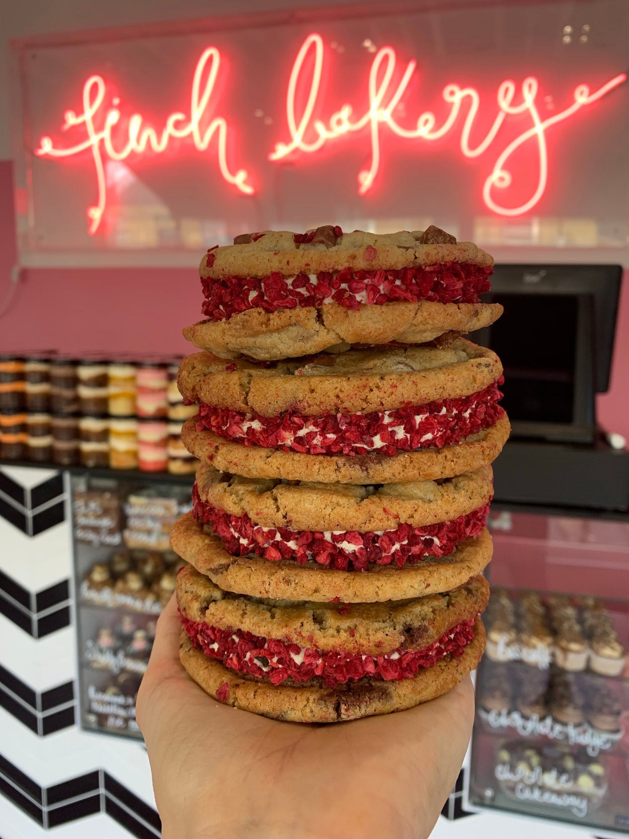 Ganache Cookie Sandwich (Raspberry & White Chocolate)