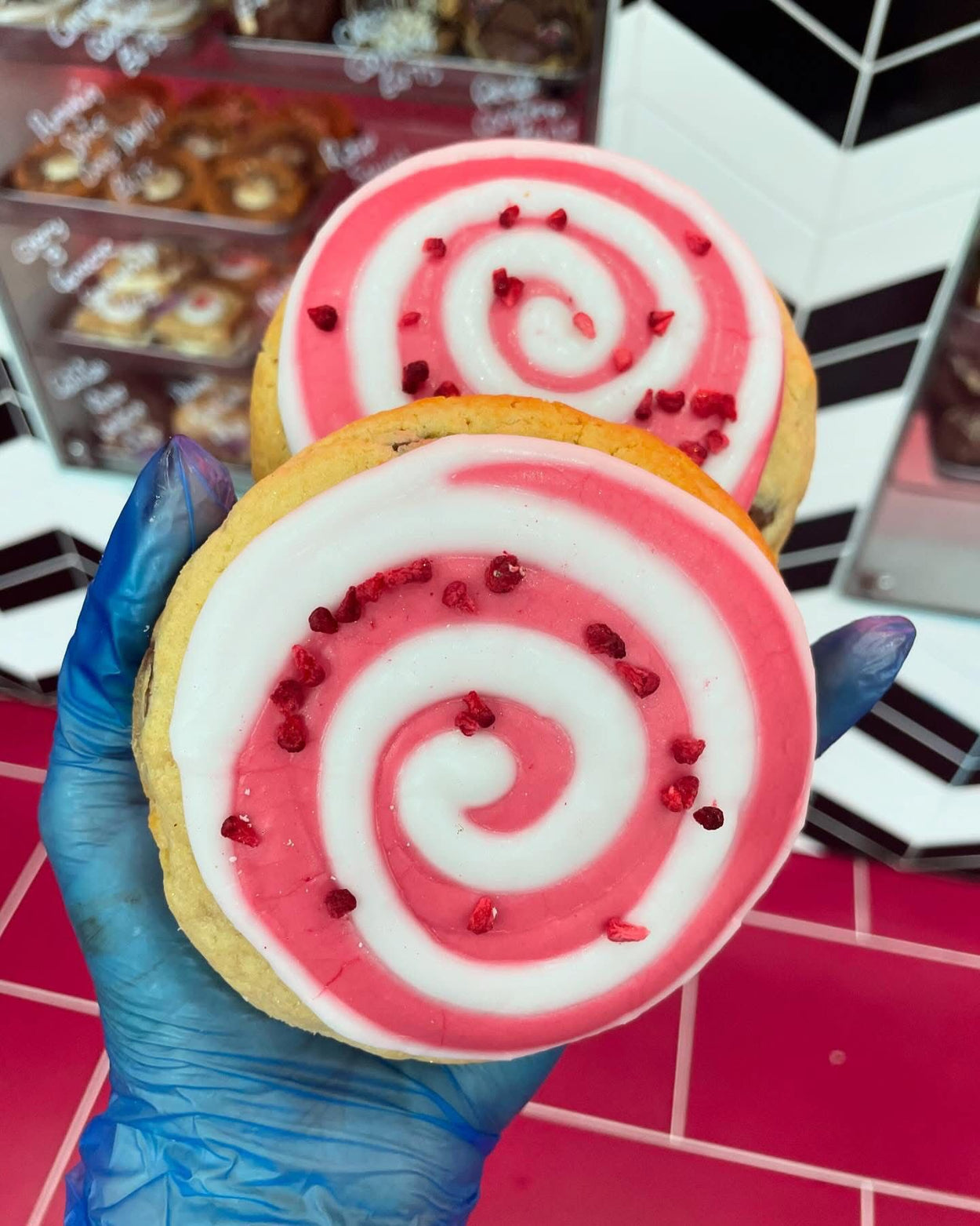 Chunky Cookie (Raspberry Swirl)