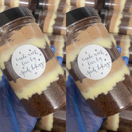 Milk & White Chocolate Cake Jar · Box of 2